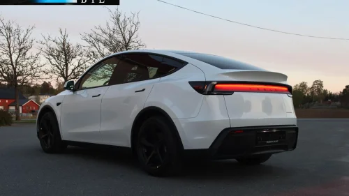 TESLA Model Y LR AWD JUNIPER I 2026 MOD I FACELIFT I SORT TAKTREKK