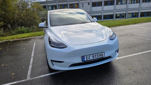 TESLA Model Y Long Range AWD