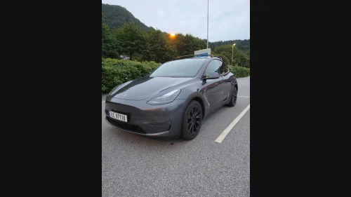 TESLA Model Y Long Range AWD