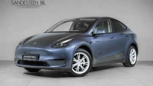 TESLA Model Y 530KM 4X4/LONG RANGE/HENGERFESTE/PANO/VINTER/AUTOPILOT