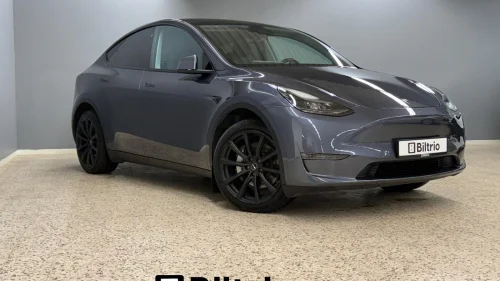 TESLA Model Y LongRange/AWD/Hengerfestet/Premium/Panorama
