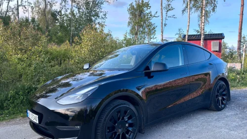 TESLA Model Y Long Range AWD