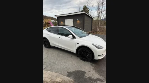 TESLA Model Y Long Range AWD