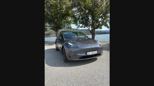 TESLA Model Y Long Range AWD