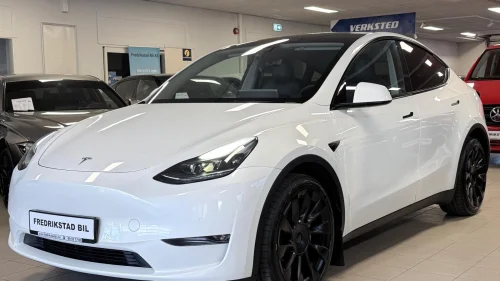 TESLA Model Y LONGRANGE-AWD-PREMIUM-HENGERFESTE-VARMEPUMPE-ACC