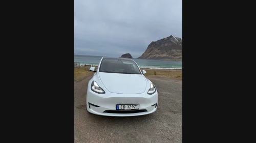 TESLA Model Y Long Range AWD