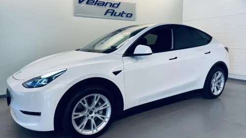 TESLA Model Y LONG RANGE AWD/ SKINN/PREMIUM/VINTERPAKKE/AP/ACC
