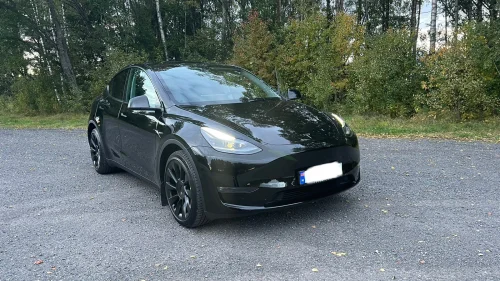 TESLA Model Y Long Range AWD