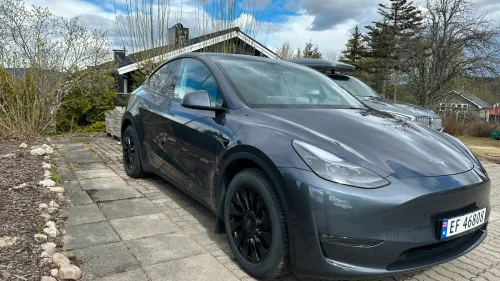 TESLA Model Y Long Range AWD