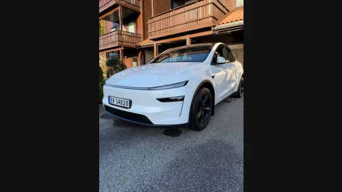 TESLA Model Y Premium Long Range AWD