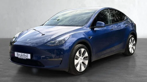 TESLA Model Y 542km(WLTP ) /LR /AWD /Navi /R.kam /Pano /V.pumpe