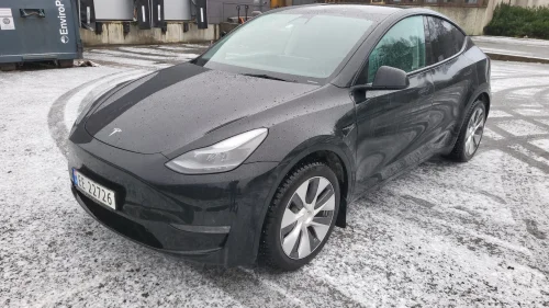 TESLA Model Y Long Range AWD PREMIUM,H-FESTE,KAMERA,PANORAMA,HIFI,19"
