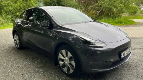 TESLA Model Y TESLA Model Y