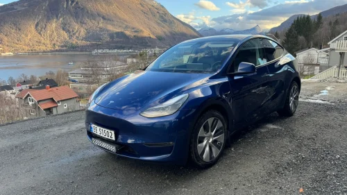 TESLA Model Y Long Range AWD