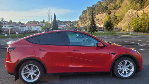 TESLA Model Y Enhanced Autopilot-Forlenget garanti-Parkeringssensorer
