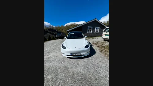 TESLA Model Y Long Range AWD