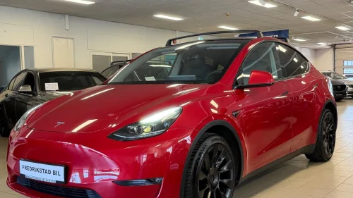 TESLA Model Y LONGRANGE-AWD-PREMIUM-HENGERFESTE-VARMEPUMPE-ACC