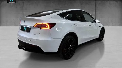 TESLA Model Y Long Range AWD / EU  godkjent 04.2025