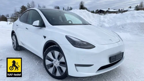 TESLA Model Y Long Range AWD EAP/Summon/Krok/Ryzen/Premium/NAF-testet