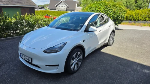 TESLA Model Y Long Range AWD