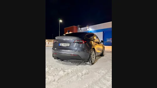 TESLA Model Y Long Range AWD