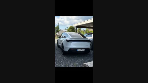 TESLA Model Y Premium Long Range AWD