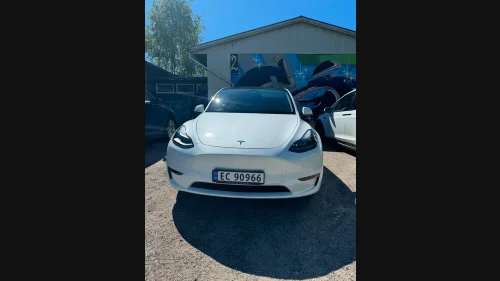 TESLA Model Y Long Range AWD