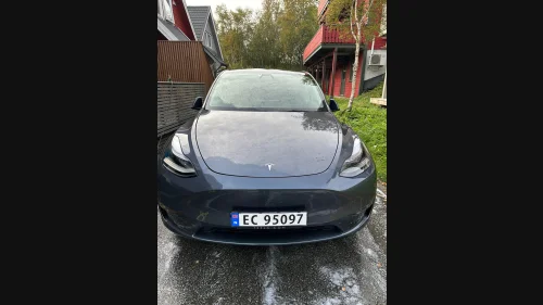 TESLA Model Y Long Range AWD
