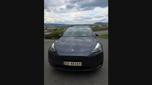 TESLA Model Y Long Range AWD