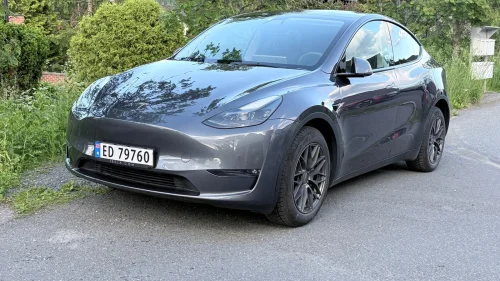TESLA Model Y Long Range AWD