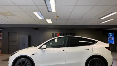 TESLA Model Y Long Range,AWD,Premium,Autopilot,Varmepumpe,533km,1Eier