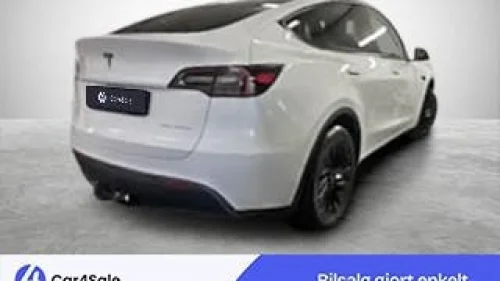 TESLA Model Y Long Range AWD 533km / Krok / Premium / V.pumpe / AP+++