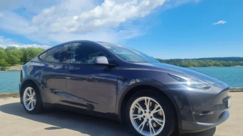 TESLA Model Y Long Range m/Hengerfeste AWD - NY PRIS