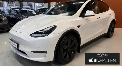 TESLA Model Y LONG RANGE/AWD/PREMIUM/AUTOPILOT/SKINN/KUN 32.300 KM ++