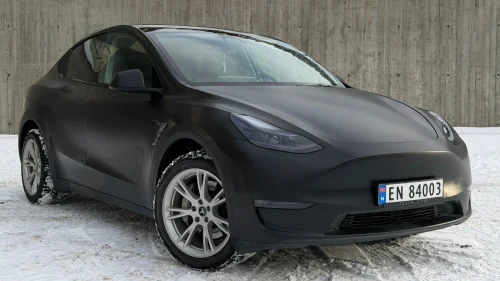 TESLA Model Y LONG RANGE/AWD/SATIN BLACK/EU 2 ÅR/AUTOPILOT ++