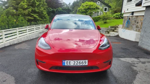 TESLA Model Y 533 KM Long Range AWD/Leather