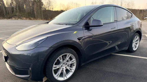 TESLA Model Y Long Range AWD