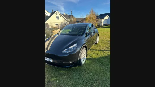 TESLA Model Y Long Range AWD