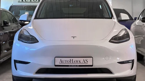 TESLA Model Y LongRange -533WLTP Premium/AP-HW3/Skinn/Pano/HiFi/Krok