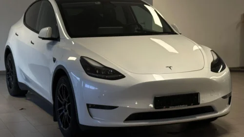 TESLA Model Y Long Range AWD Skinn Autopilot Krok Pano EU-09.27 1Eier