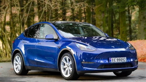 TESLA Model Y | Long Range | AWD | Autopilot | H-feste | Garanti ++