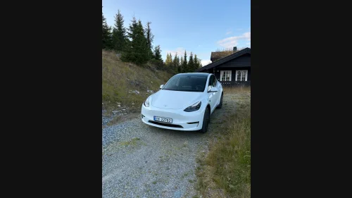 TESLA Model Y Long Range AWD