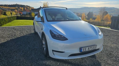 TESLA Model Y Long Range AWD
