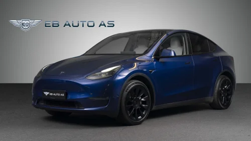 TESLA Model Y Long Range AWD. HENGERFESTE / PANORAMA