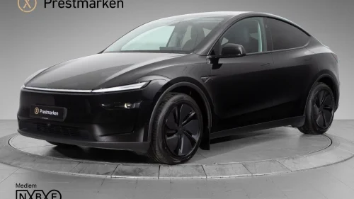 TESLA Model Y Long Range AWD Facelift Skinn Autopilot Krok Norsk