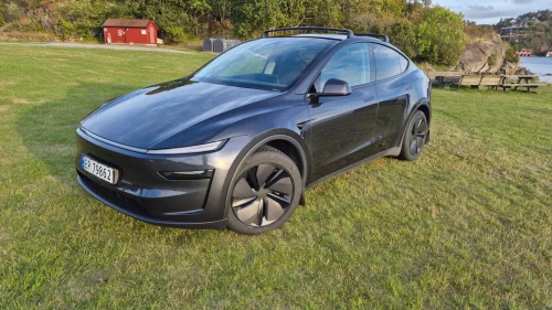 TESLA Model Y Long Range AWD