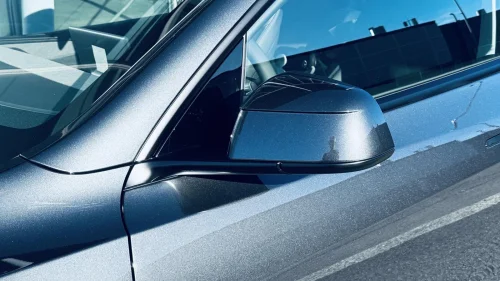 TESLA Model Y LR- 4WD -H Feste -NY Type -Stealth Grey Lørdagsåpent