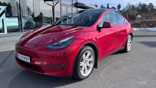 TESLA Model Y Long Range AWD Premium Skinn 20" Induction Krok LAV KM