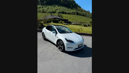 TESLA Model Y Long Range AWD