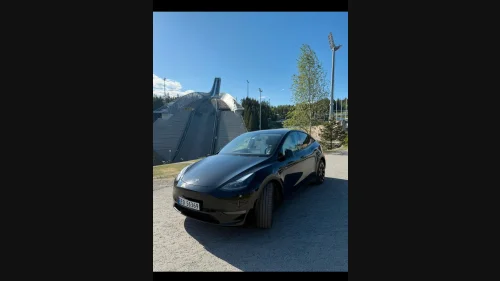TESLA Model Y Long Range AWD